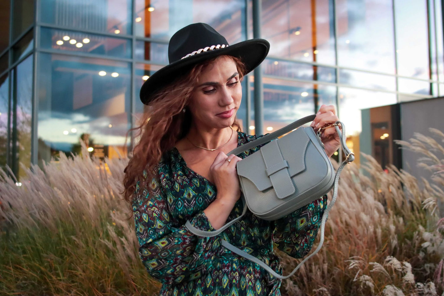 Umhängetasche aus echtem Leder Grigio, Hergestellt in Italien